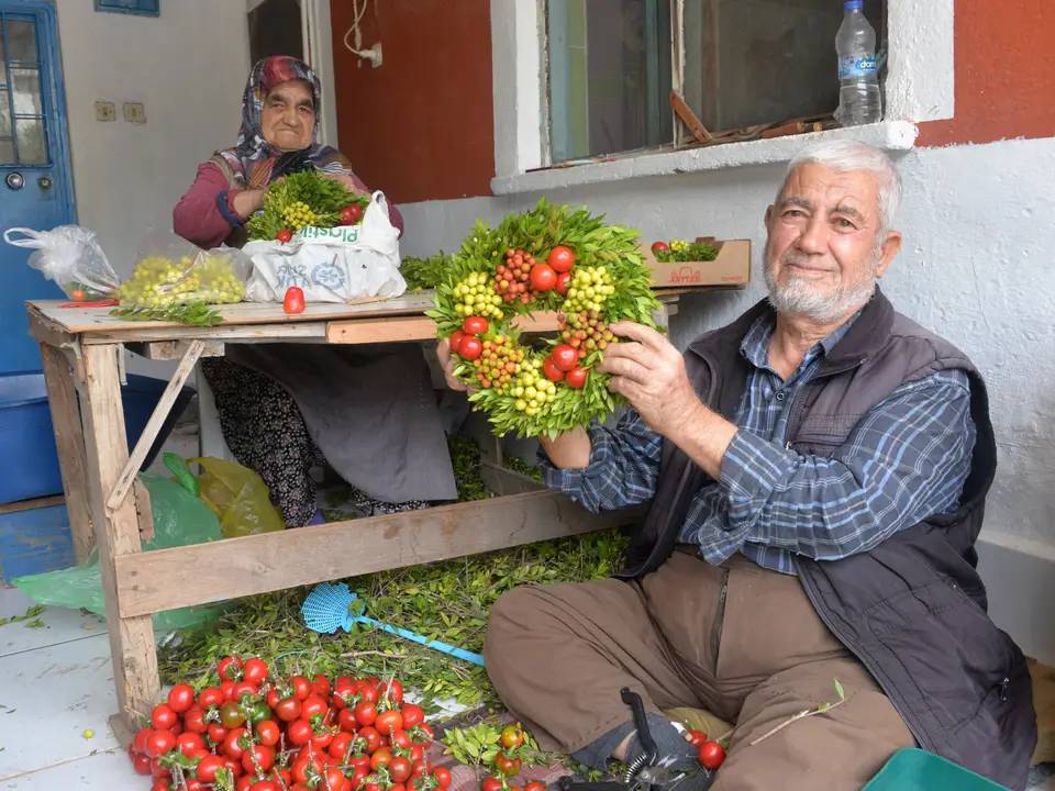 Burdur’dan Avrupa'ya 1 Milyon Noel Çelengi 7